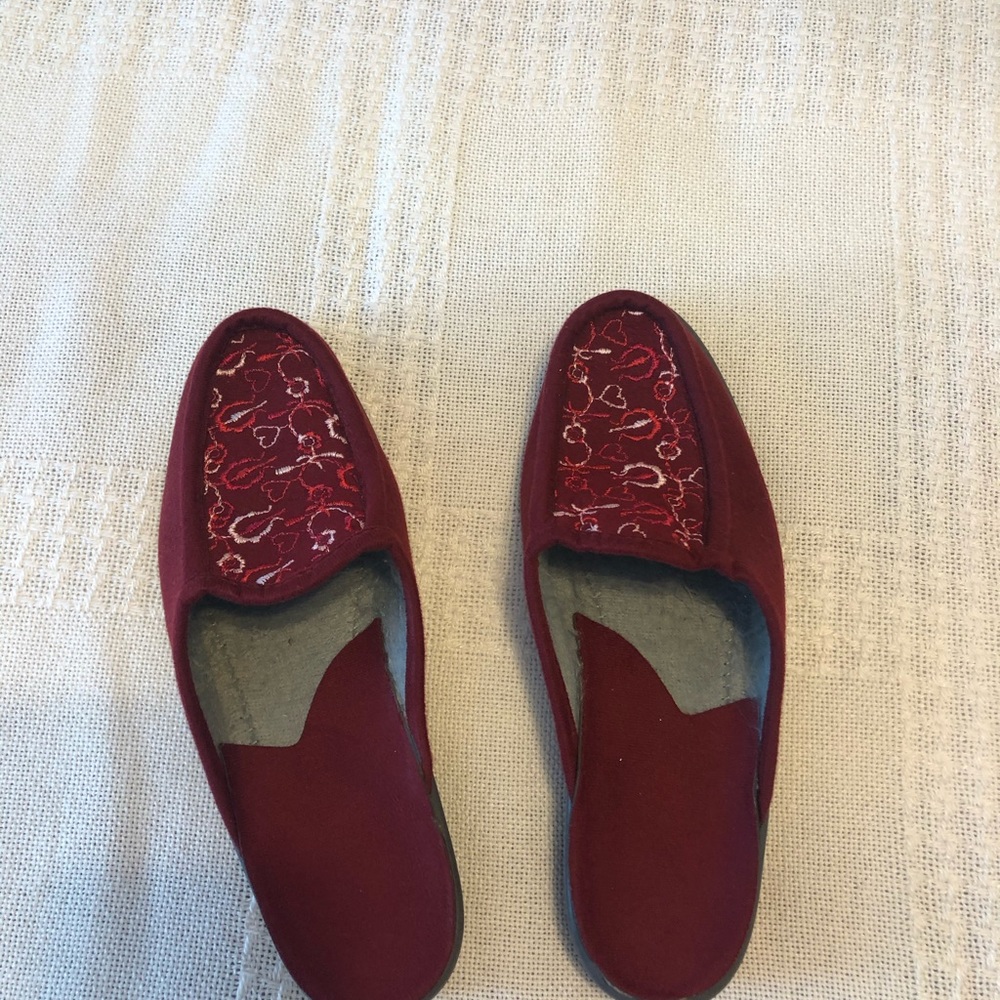 Beautiful floral shoes! - Picture 5 of 10